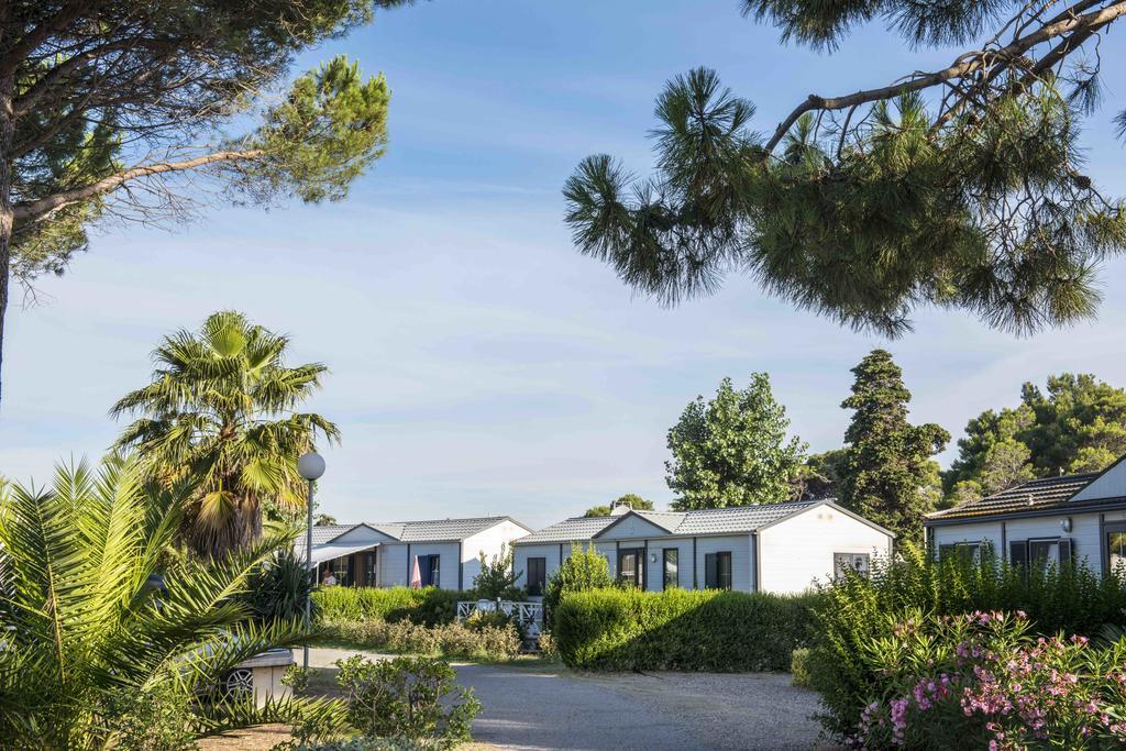 Domaine Les Muriers Vendres Bagian luar foto